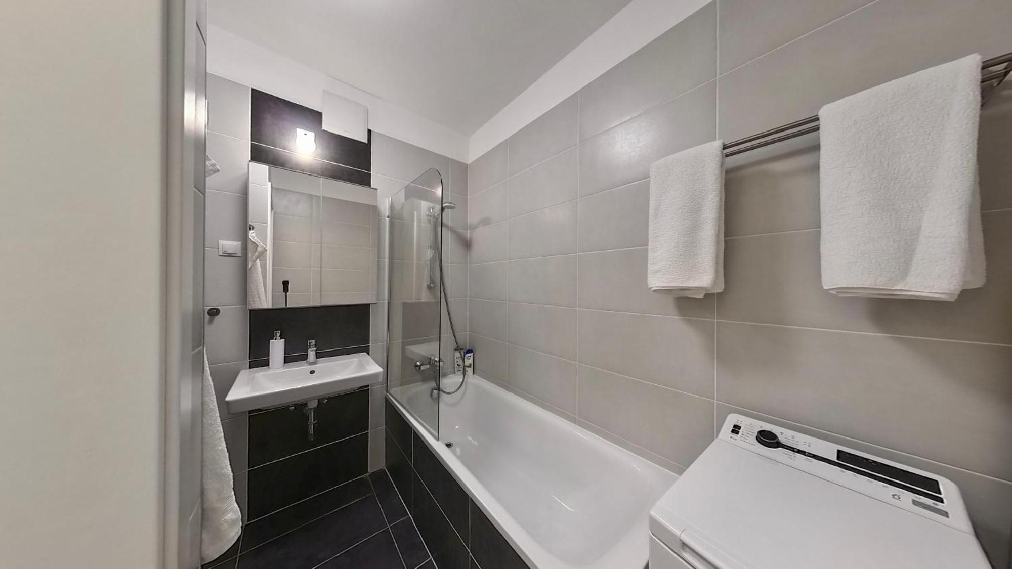 Lovely Two Rooms Apartment Boedapest Buitenkant foto